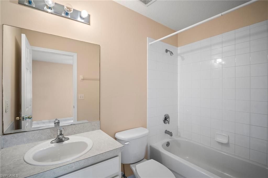 8219 Pacific Beach Dr, Fort Myers, FL 33966 Photo