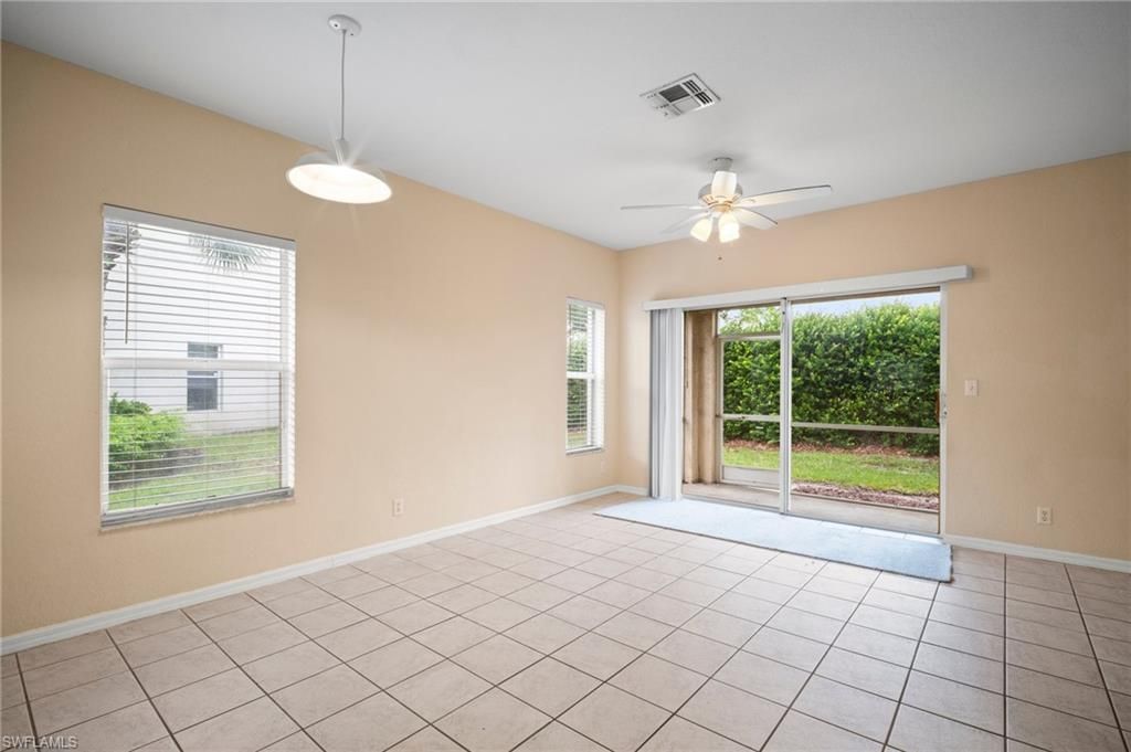 8219 Pacific Beach Dr, Fort Myers, FL 33966 Photo