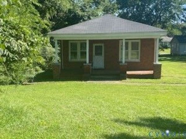 2111 W Broadway , Hopewell, VA 23860