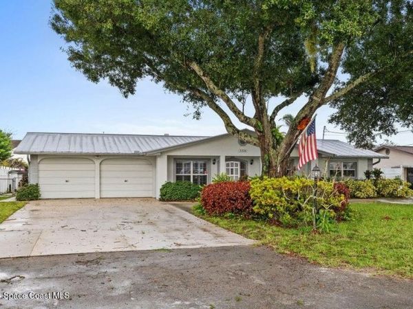3324 Sunrise Boulevard , Fort Pierce, FL 34982