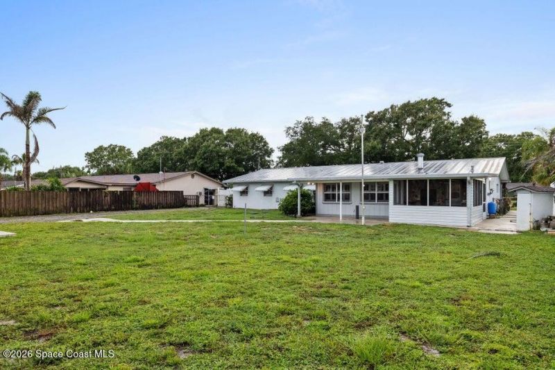 3324 Sunrise Boulevard , Fort Pierce, FL 34982 Photo