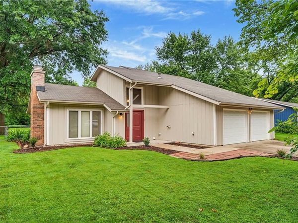 2009 Atchison Avenue, Lawrence, KS 66047