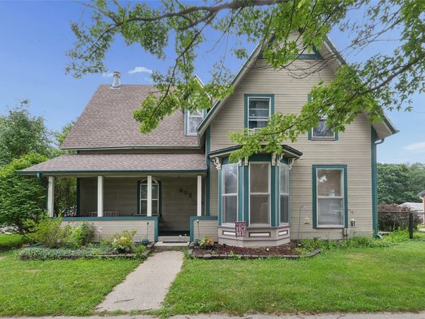602 N 1st Avenue, Winterset, IA 50273