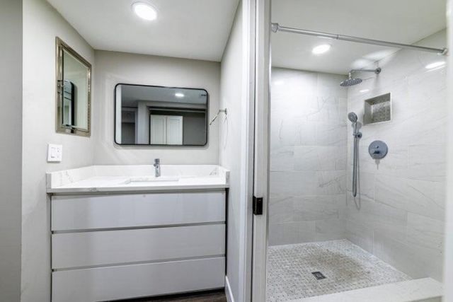 2517 Presidential Way, Unit B, West Palm Beach, FL 33401 Photo