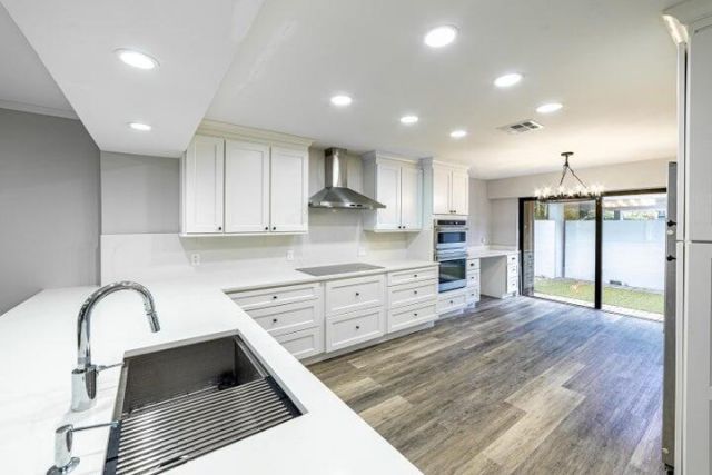 2517 Presidential Way, Unit B, West Palm Beach, FL 33401 Photo
