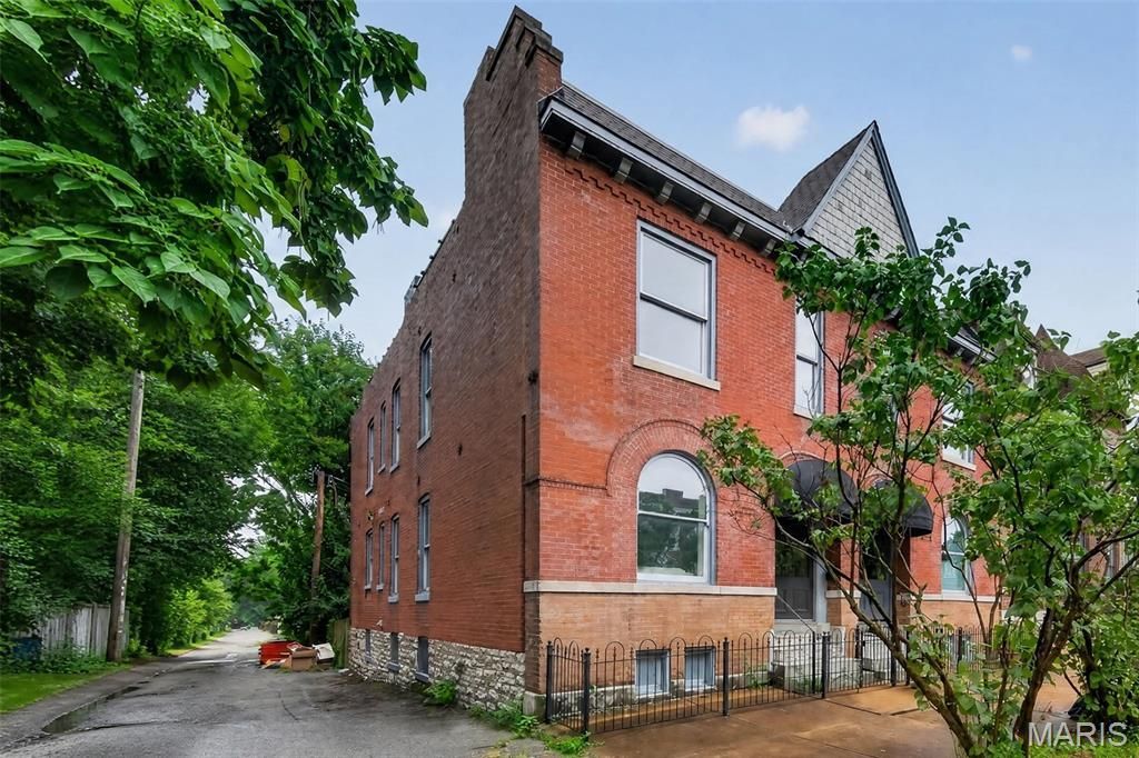 3248 California Avenue , Saint Louis, MO 63118 Main Photo