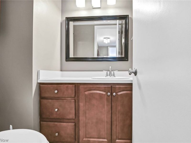12700 Lake Avenue, Unit 1210, Lakewood, OH 44107 Photo 13