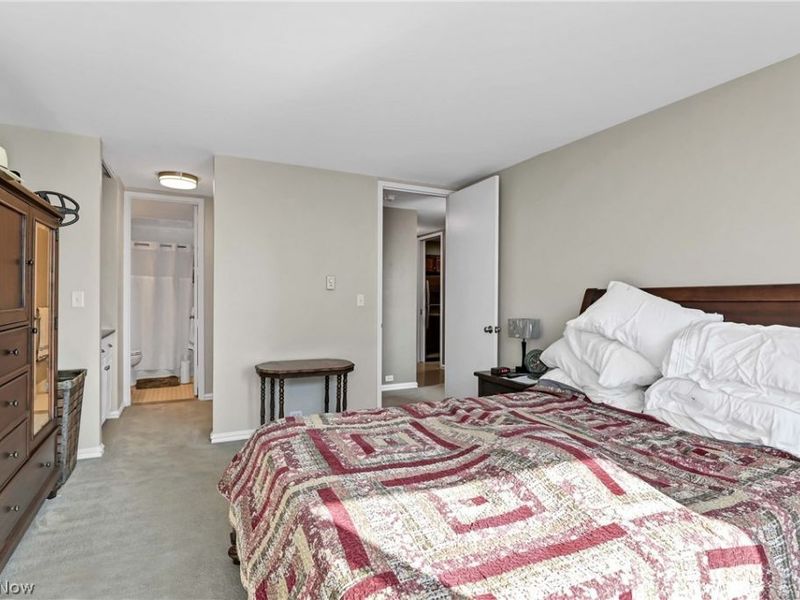 12700 Lake Avenue, Unit 1210, Lakewood, OH 44107 Photo 16