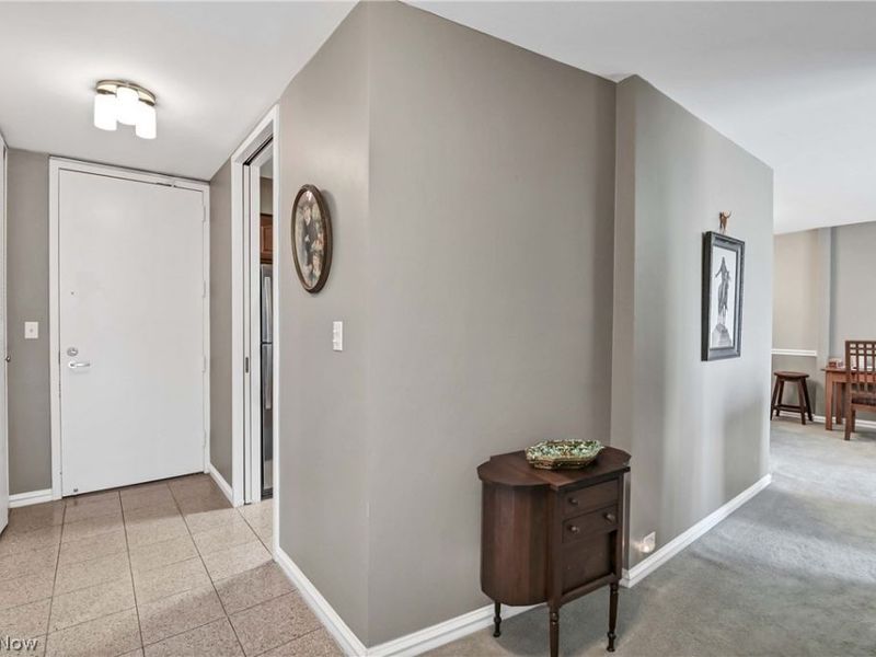12700 Lake Avenue, Unit 1210, Lakewood, OH 44107 Photo 2