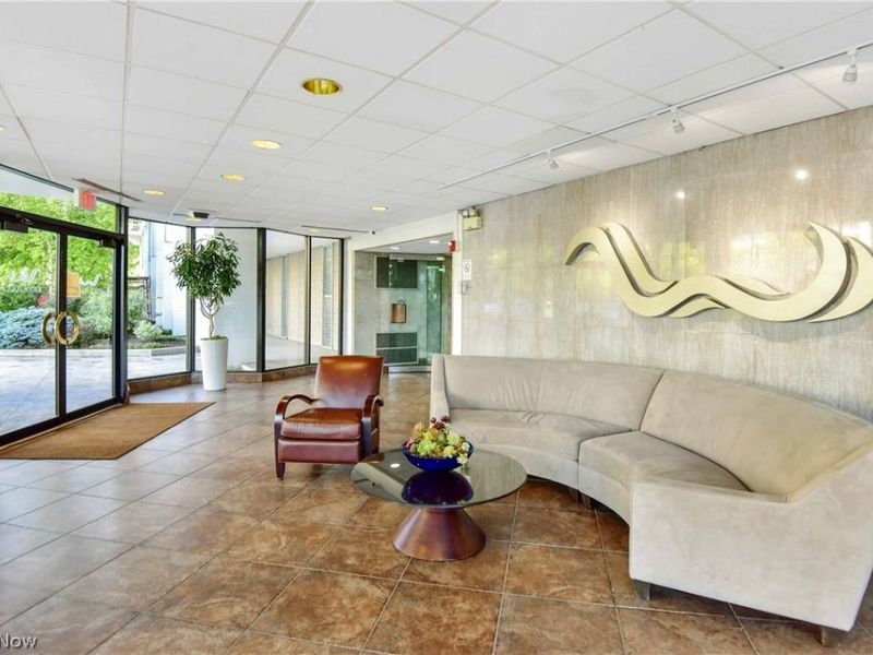 12700 Lake Avenue, Unit 1210, Lakewood, OH 44107 Photo 20