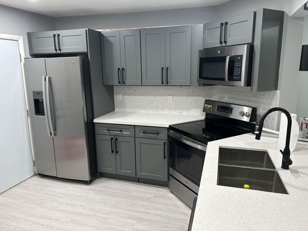 6361 N FALLS CIR Drive, Unit 212, Lauderhill, FL 33319