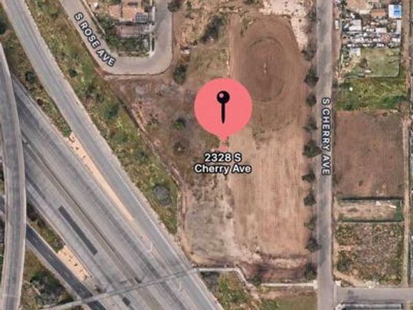 2328 S Cherry , Fresno, CA 93706