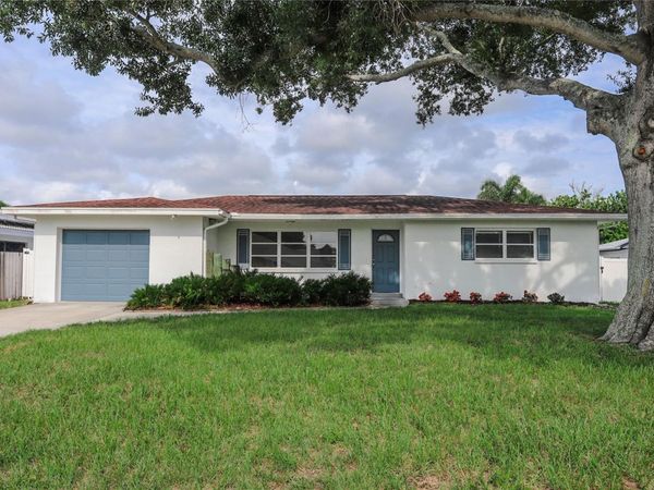 10011 110TH STREET , SEMINOLE, FL 33772