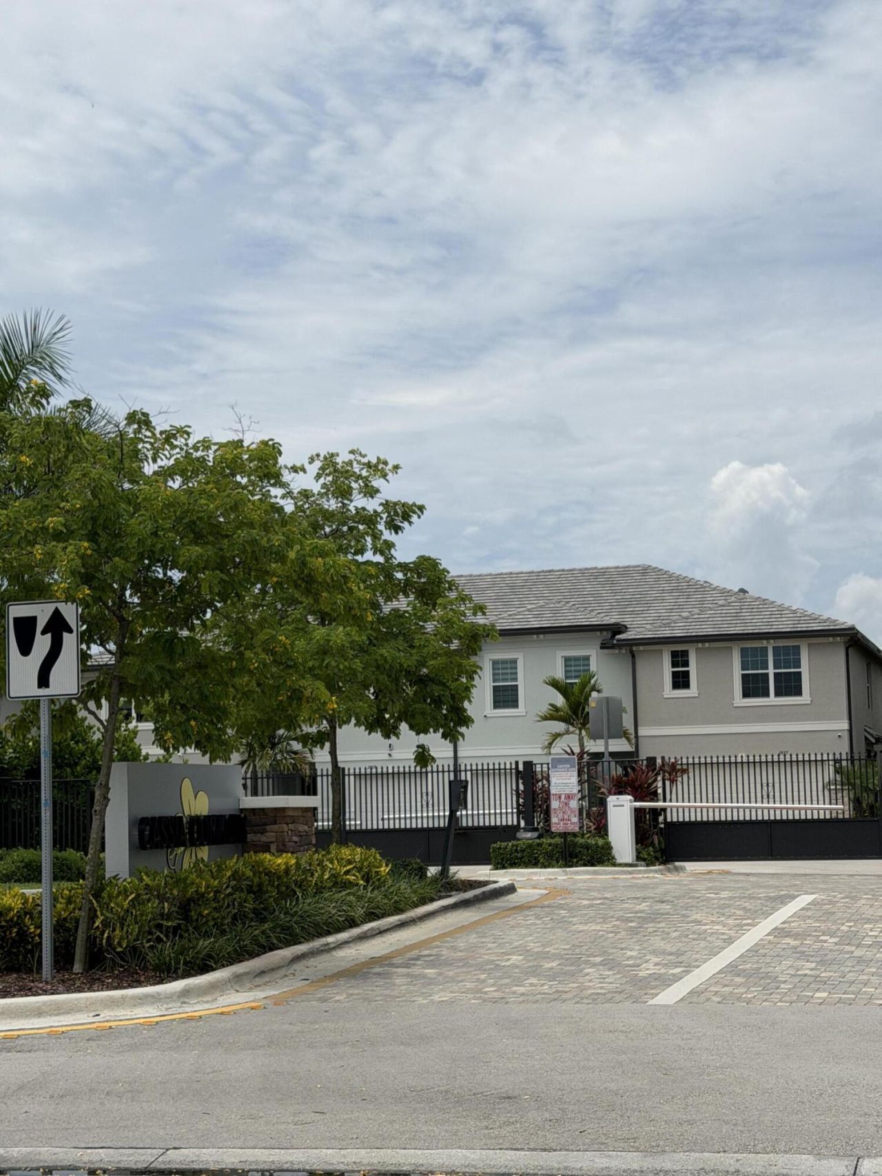 2933 Olivia Avenue, Lauderdale Lakes, FL 33311 Photo