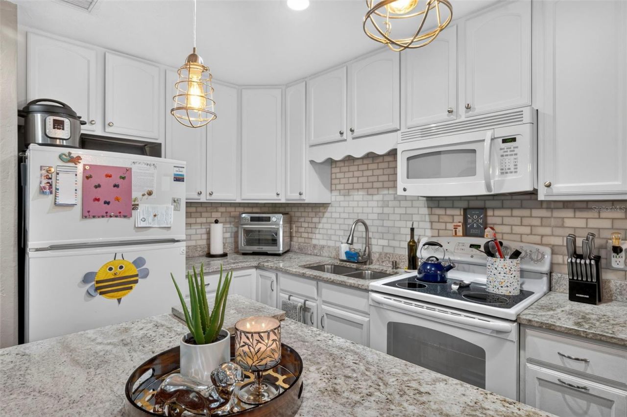1226 49th Avenue N, Saint Petersburg, FL 33703 Photo