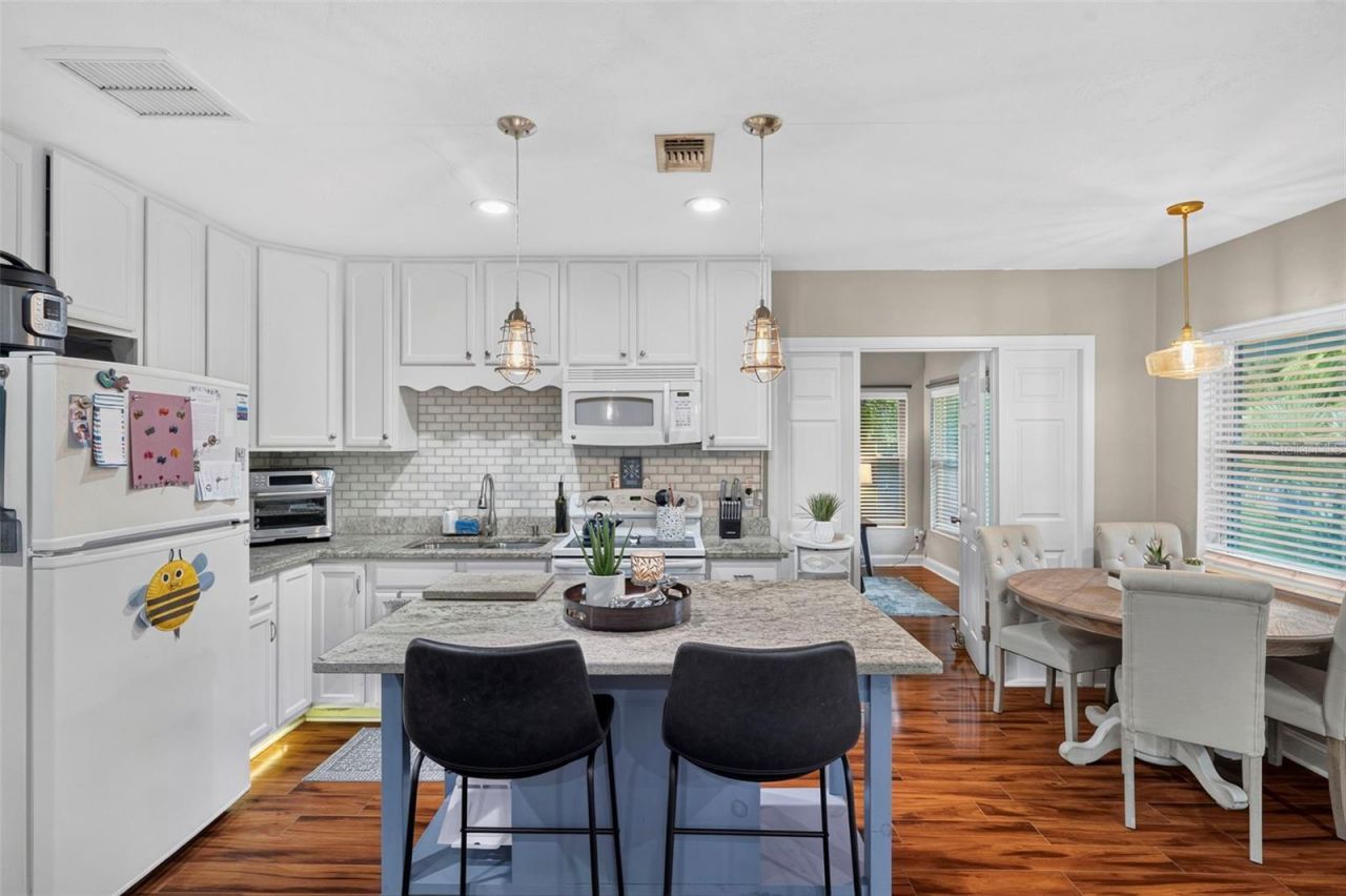1226 49th Avenue N, Saint Petersburg, FL 33703 Photo