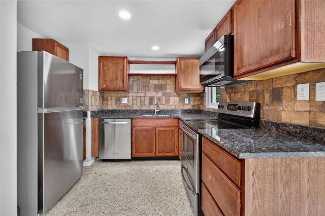 506 Shamrock Road, Brandon, FL 33511 Photo