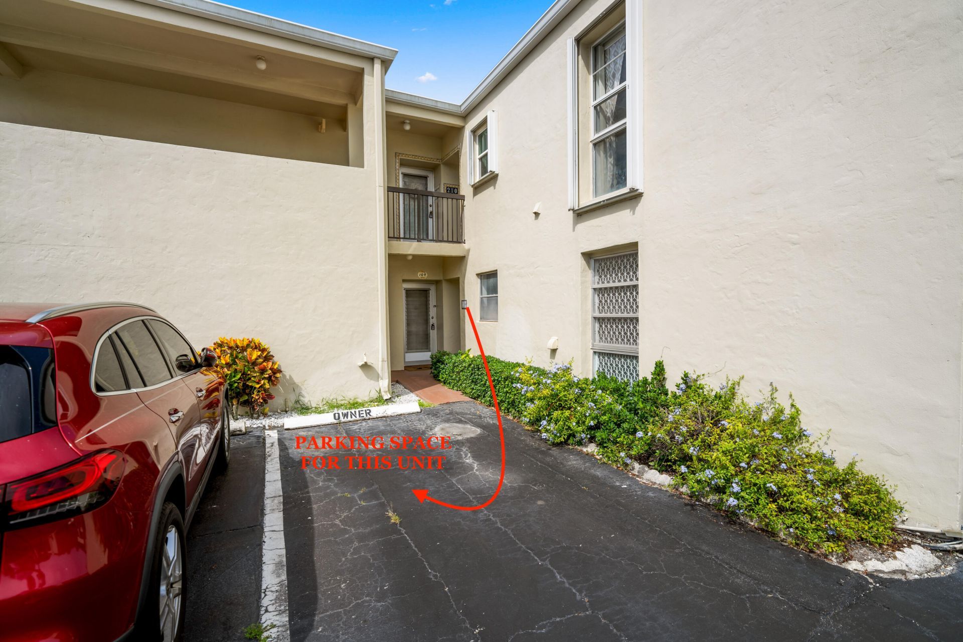 2540 Boundbrook Boulevard, Unit 110, Palm Springs, FL 33406 Photo