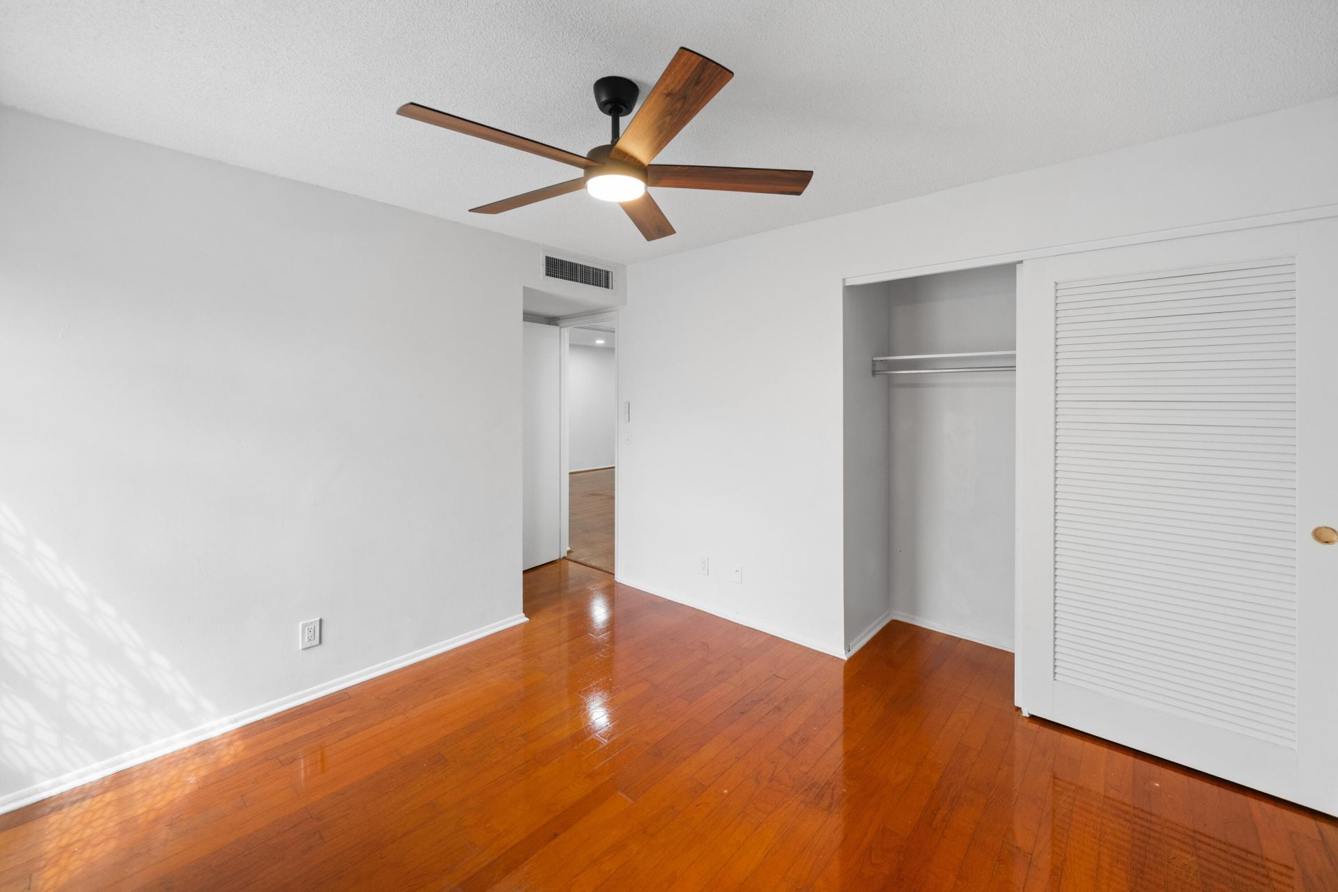 2540 Boundbrook Boulevard, Unit 110, Palm Springs, FL 33406 Photo