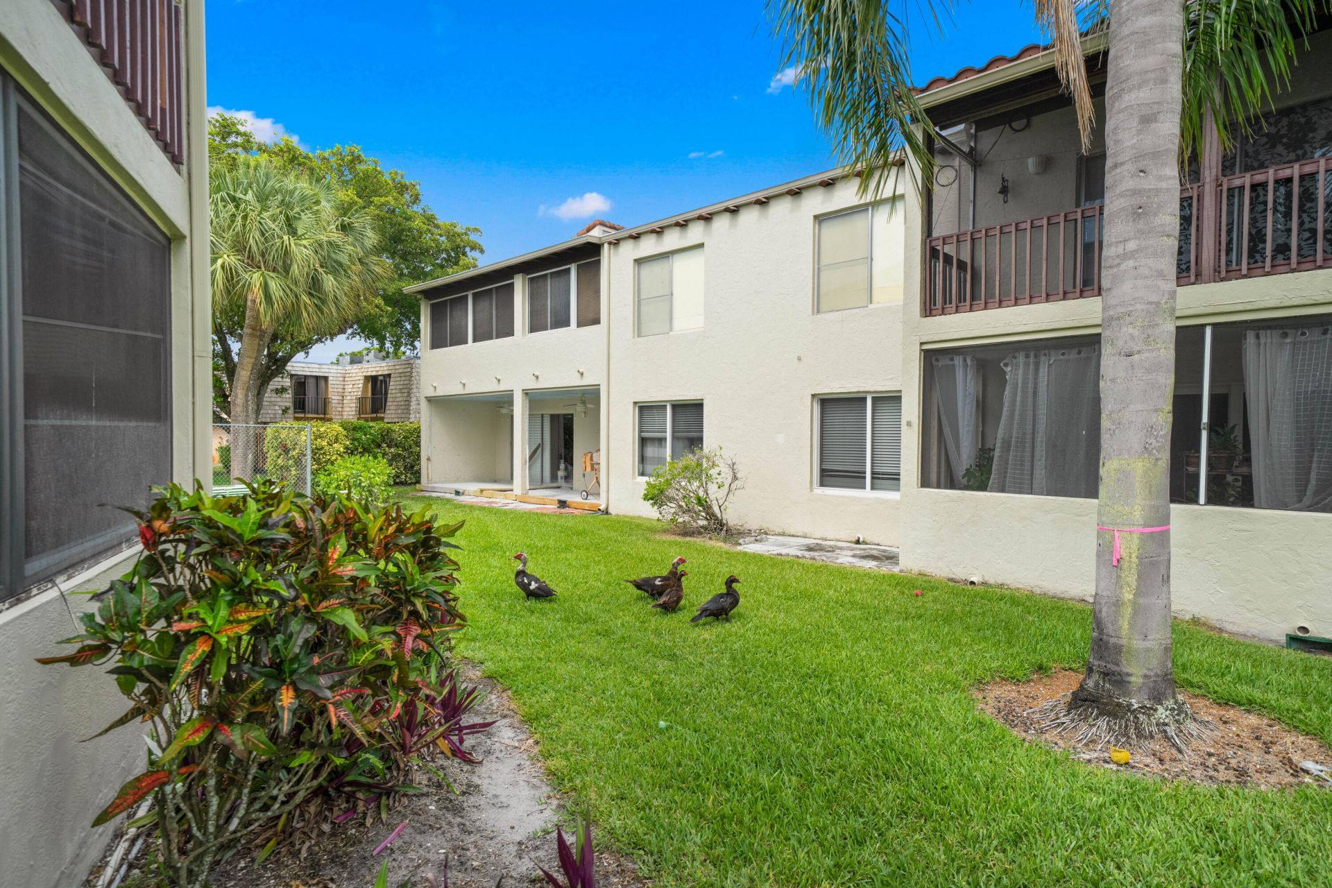 2540 Boundbrook Boulevard, Unit 110, Palm Springs, FL 33406 Photo