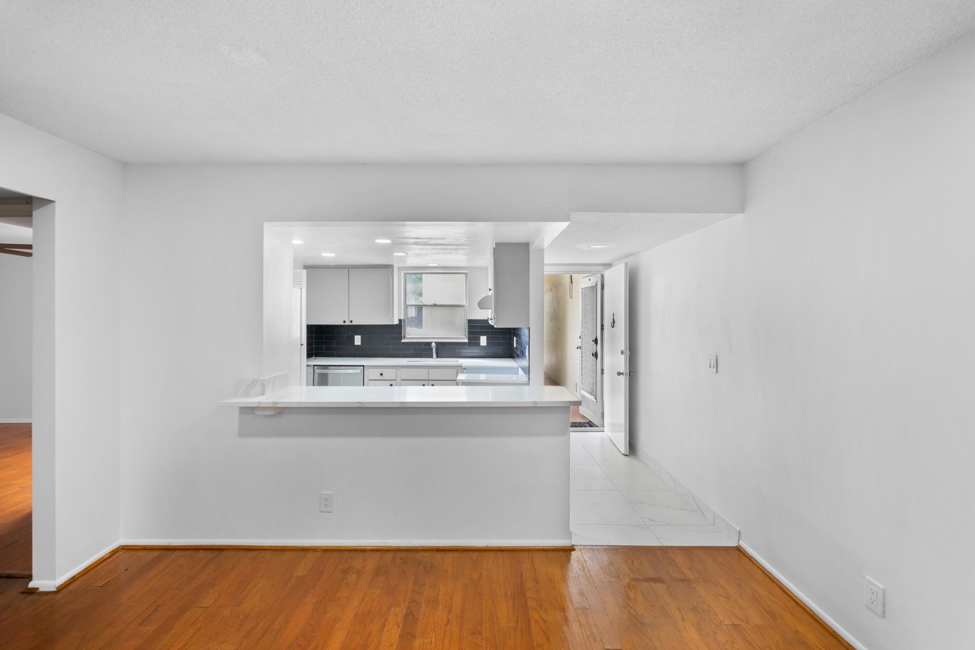 2540 Boundbrook Boulevard, Unit 110, Palm Springs, FL 33406 Photo