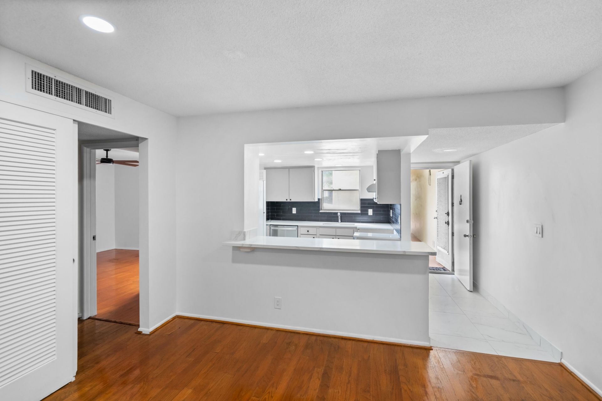 2540 Boundbrook Boulevard, Unit 110, Palm Springs, FL 33406 Photo