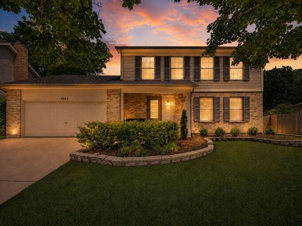 8885 Dryden Street , Woodridge, IL 60517