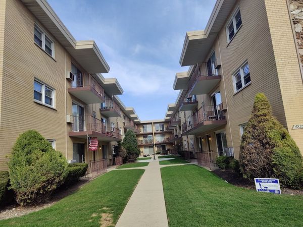 4835 N Central Avenue , Unit 212, Chicago, IL 60630