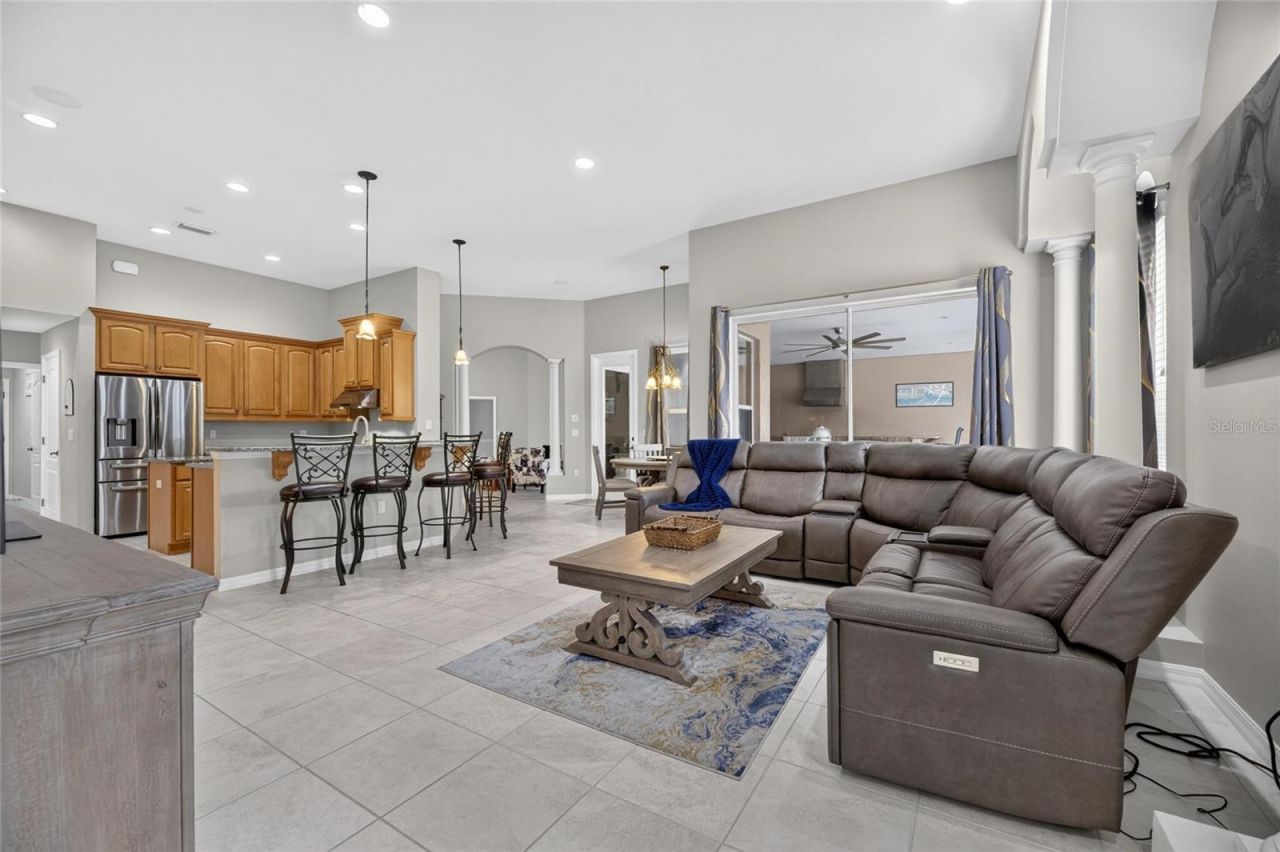 111 Falling Water Drive, Brandon, FL 33511 Photo