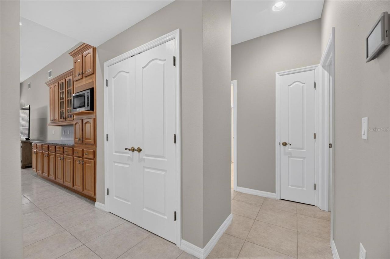 111 Falling Water Drive, Brandon, FL 33511 Photo