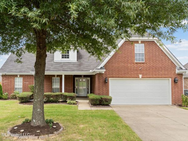8365 Olivia Lane, Southaven, MS 38672