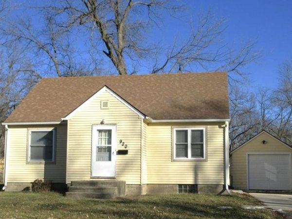 920 N 5th Street, Estherville, IA 51334