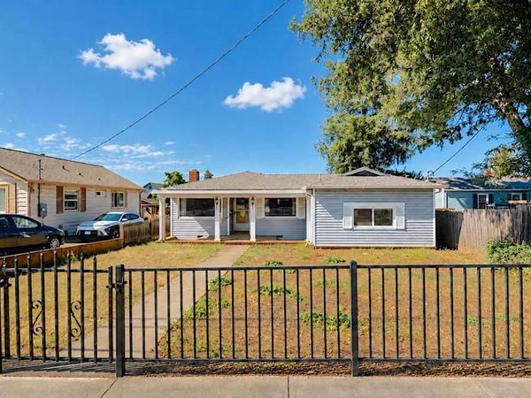 324 Military , Benicia, CA 94510
