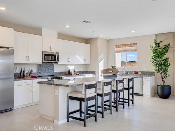 7470 Penn Avenue , Hesperia, CA 92345