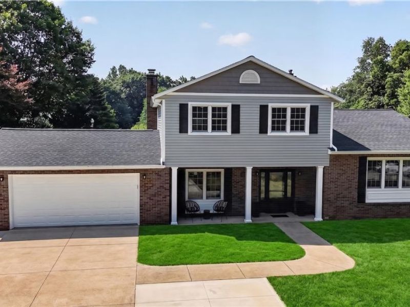 423 Winding Way, Wadsworth, OH 44281 Photo 1