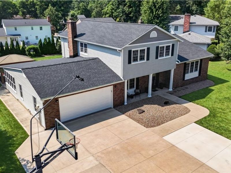 423 Winding Way, Wadsworth, OH 44281 Photo 2