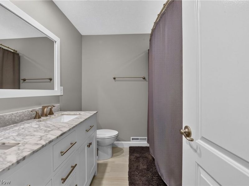 423 Winding Way, Wadsworth, OH 44281 Photo 24