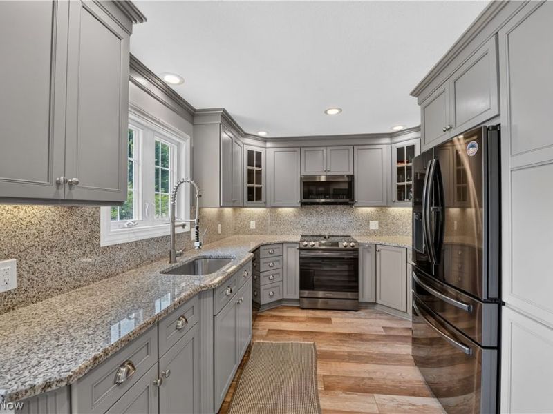 423 Winding Way, Wadsworth, OH 44281 Photo 8