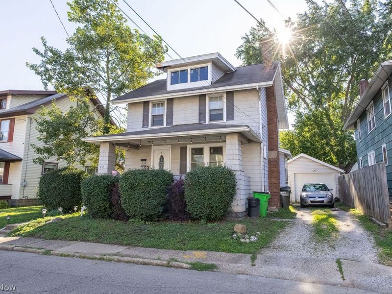 841 10th Street NE, Massillon, OH 44646 Photo 1