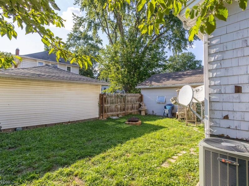 841 10th Street NE, Massillon, OH 44646 Photo 7