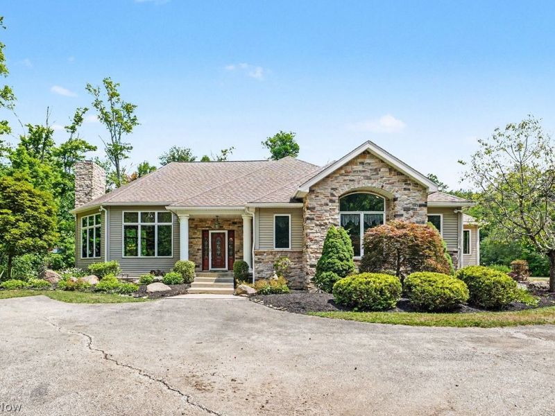 13945 Butternut Road, Burton, OH 44021 Photo 2