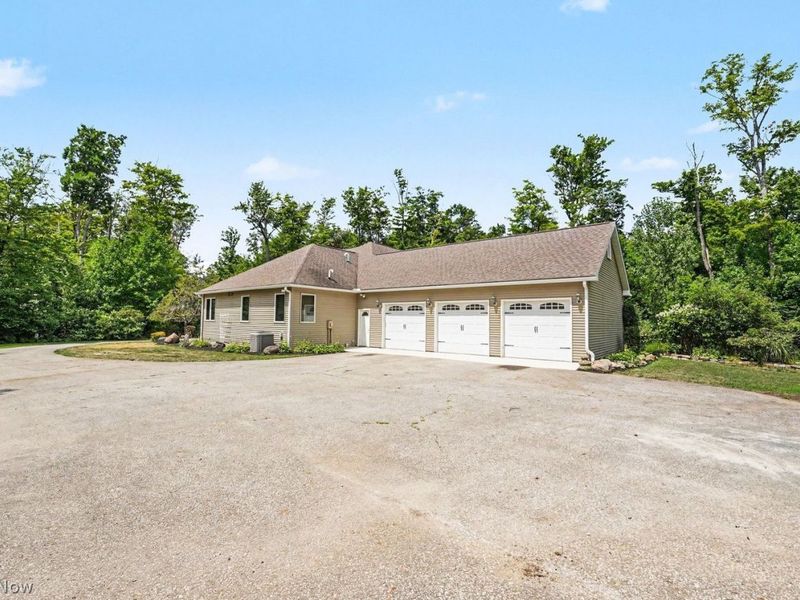 13945 Butternut Road, Burton, OH 44021 Photo 30
