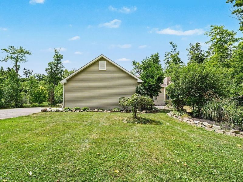 13945 Butternut Road, Burton, OH 44021 Photo 35