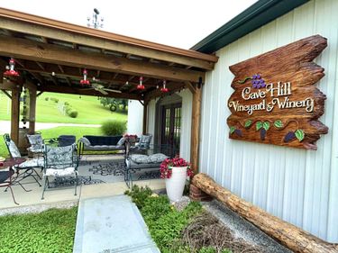 45 Cave Hill Way, Eubank, KY 42567