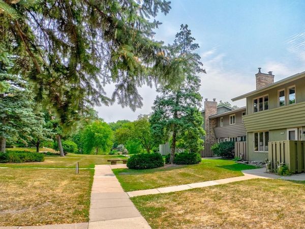 191 Windsor Lane , New Brighton, MN 55112