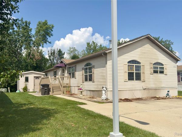 2147 Zack Ridge Drive, Berlin Township, Mi 48166