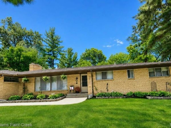 220 BOYKEN , Rochester Hills, Mi 48307