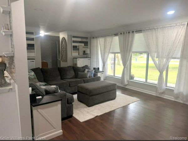 220 BOYKEN , Rochester Hills, Mi 48307
