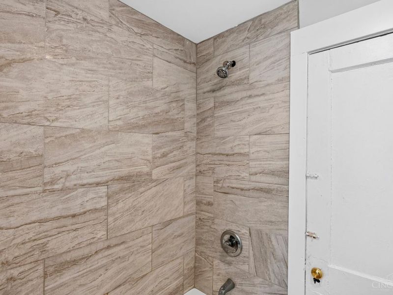 5538 Montgomery Road, Cincinnati, OH 45212 Photo 17