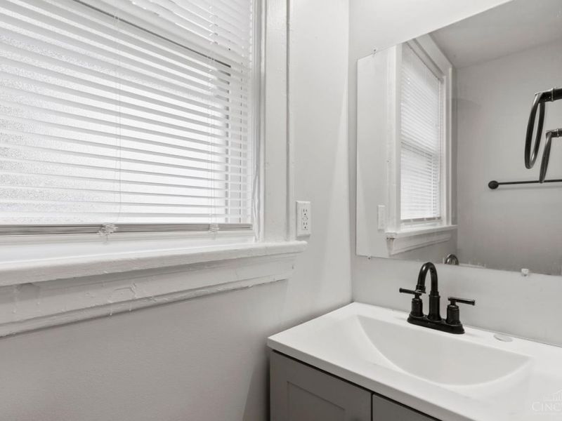 5538 Montgomery Road, Cincinnati, OH 45212 Photo 18